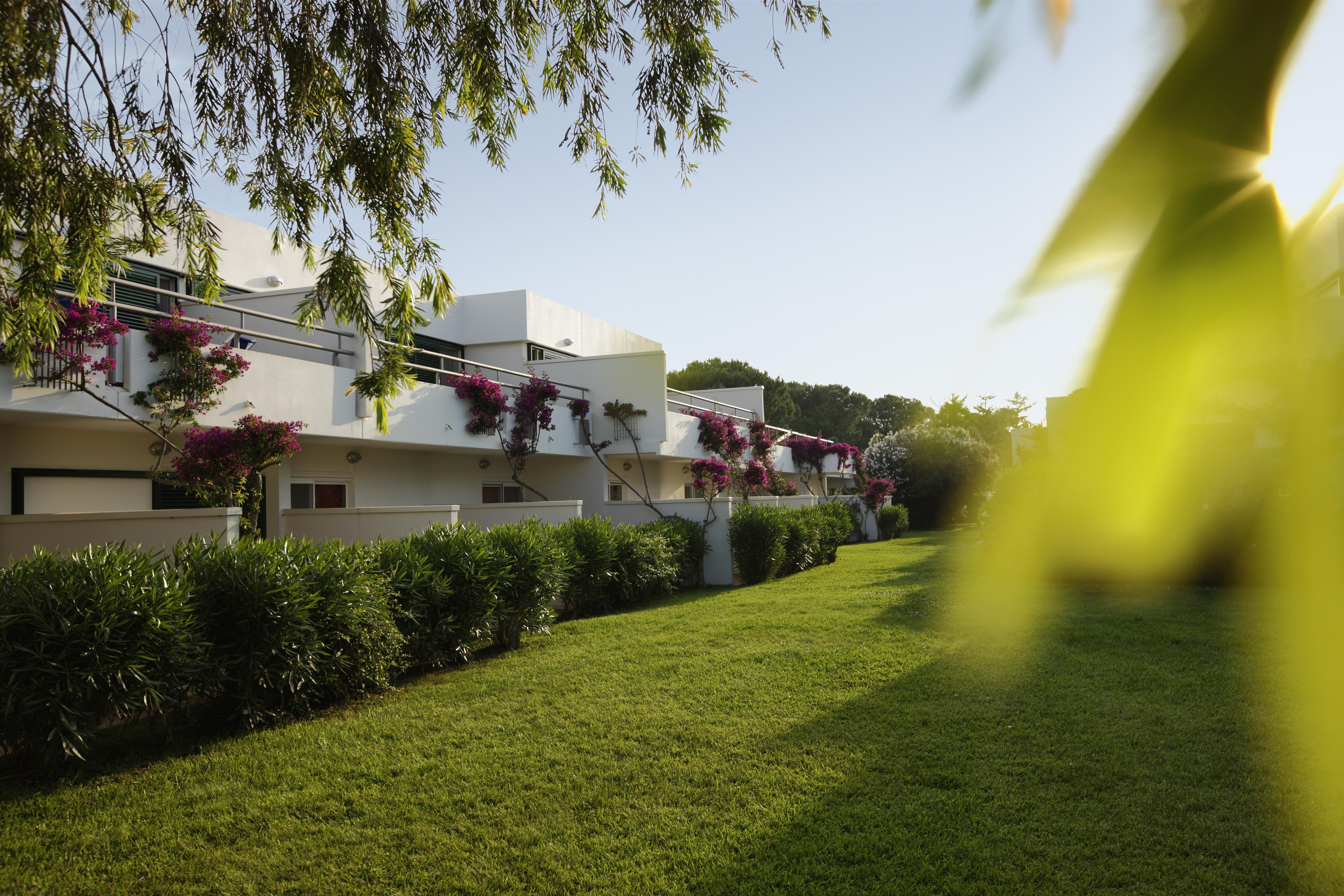 מלון אוג'נטו Robinson Apulia מראה חיצוני תמונה